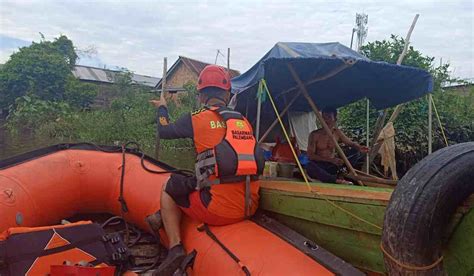 Saat Lebaran Basarnas Cari Warga Tenggelam Di Sungai Borang Palembang