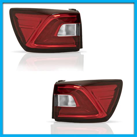 Juego De 2 Calaveras Exteriores Auto Magic Con Luz Led