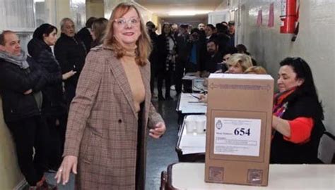 Santa Cruz Alicia Kirchner confirmó que desdoblará las elecciones