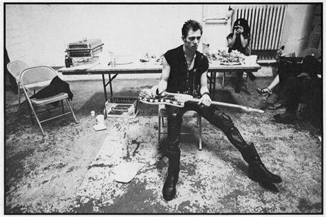 Paul Simonon The Clash By Pennie Smith The Clash Paul