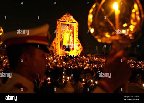 Thai celebrations hi-res stock photography and images - Alamy