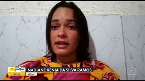 Vídeo Novas imagens mostram mulher sendo agredida por policiais em