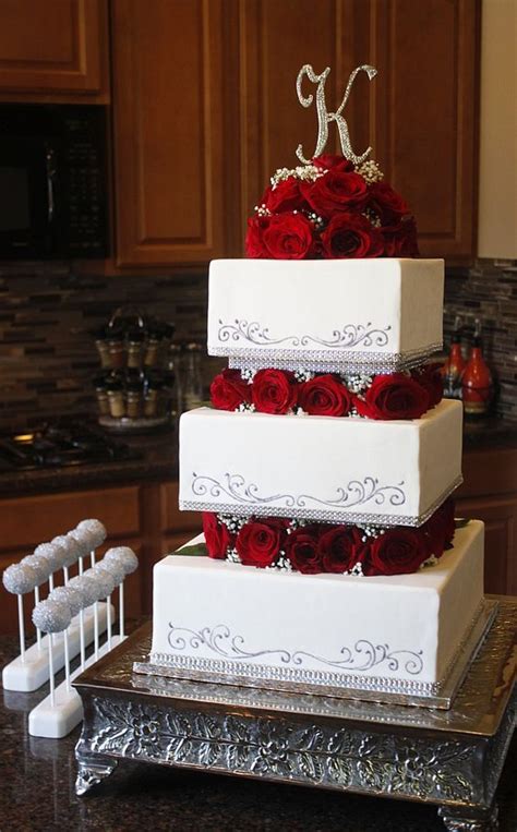 Top 20 Simple Square Wedding Cakes That Wow 2023