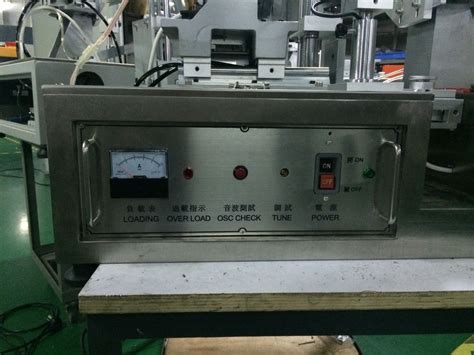 Plastic Laminated Collapsible Squeeze Tubes Ultrasonic Film Hot Sealing Machine Semi Automatic