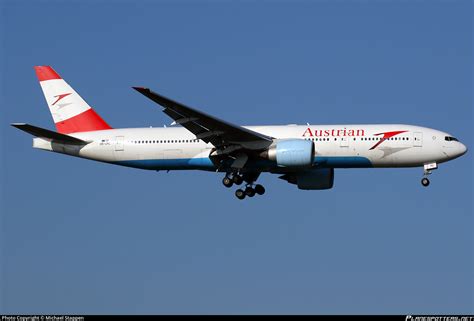 Oe Lpc Austrian Airlines Boeing Z Er Photo By Michael Stappen Id