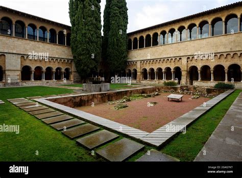 Monasterio De Sant Cugat Hi Res Stock Photography And Images Alamy