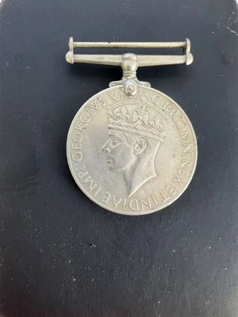 Genuine Original 1939 1945 World War Ii Service War Medal Hrh King