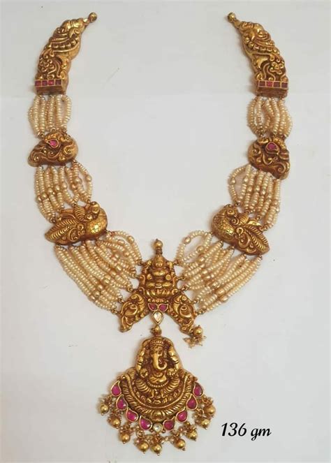 Pin By Dhanu On Beads Jewellery Fashion Jewelry Necklaces Gold Gold