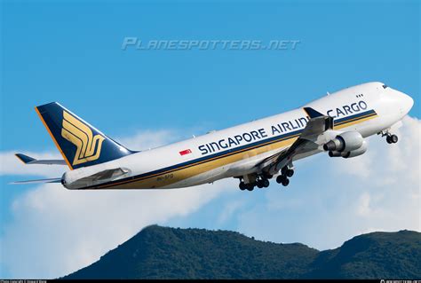 9V SFQ Singapore Airlines Cargo Boeing 747 412F Photo By Howard Wang