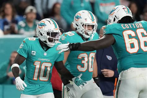 La Post Tyreek Hill Sidelined With Ankle Injury For Most Of Dolphins