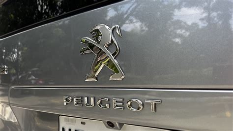 Peugeot Traveller Premium Specs Features Review Price