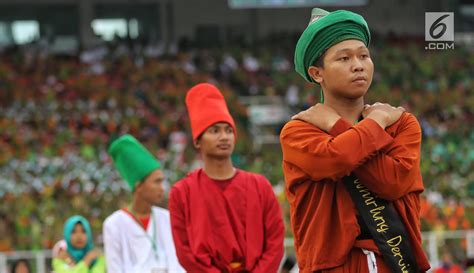 FOTO 999 Penari Sufi Cetak Rekor Dunia Di Harlah Ke 73 Muslimat NU