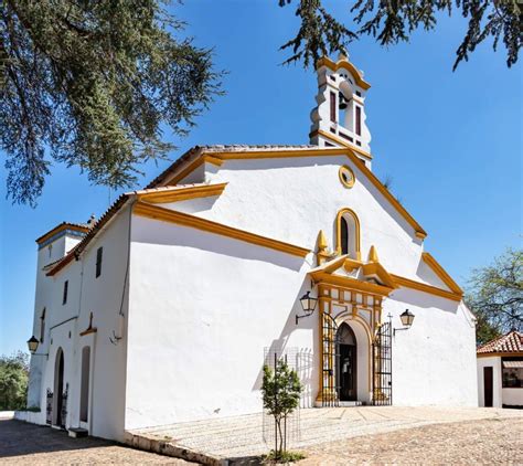 Explora Las Iglesias De La Sierra De Aracena Ciudad De Aracena