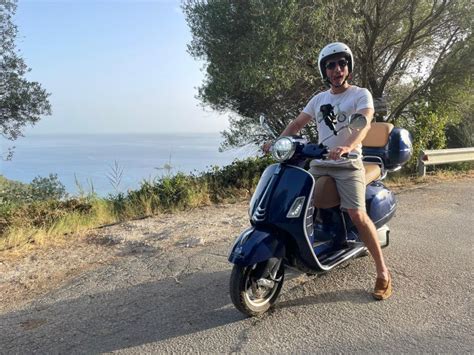 Corf Alquiler De D A De Vespa Scooter Getyourguide