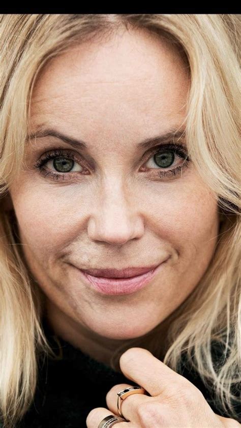 Smile Blonde Beautiful Sofia Helin 540x960 Wallpaper Celebrity