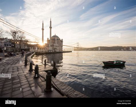 Puente De Bósforo Fotos e Imágenes de stock Alamy