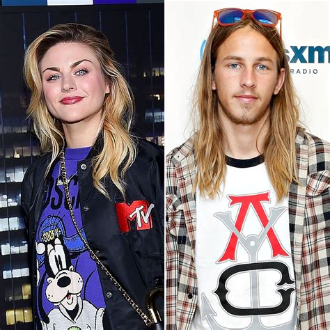 Kurt Cobain S Daughter Frances Marries Tony Hawk S Son Riley Us Weekly