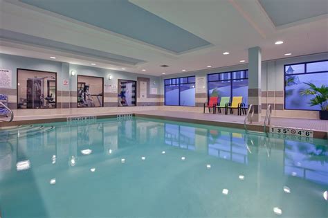 Holiday Inn Express & Suites Ottawa West - Nepean, Ottawa, ON, Canada ...