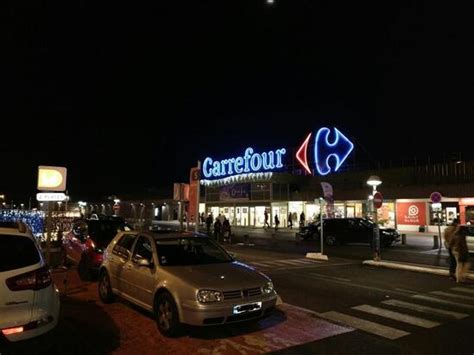 Centre Commercial Carrefour Grand Evreux Guichainville