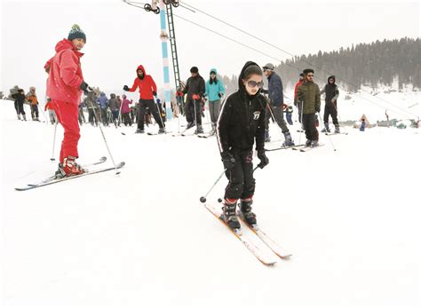 Skiing course concludes at IISM Gulmarg - Daily Excelsior