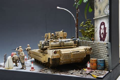 M1A2 Abrams Tusk II 1/35 Scale Model Diorama | Diorama, Environment ...