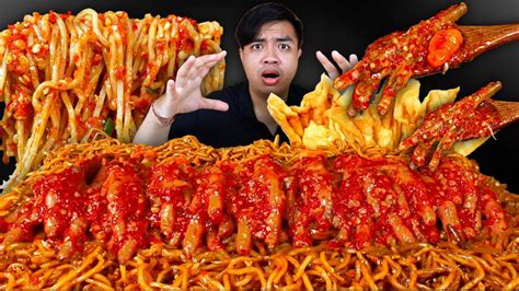 MUKBANG MIE GACOAN LEVEL 8 EXTRA CEKER MERCON TULANG LUNAK SUPER PEDAS