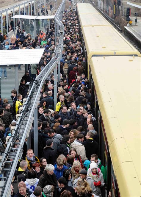 Das Streik Chaos Der Tag Als Die Bvg Berlin Beine Machte