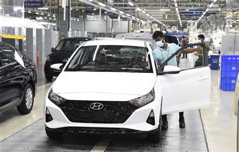 Hyundai Motor To Acquire Gm S India Plant