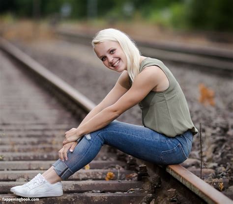 Kristina Marie Buley Craftydeesigns Nude OnlyFans Leaks Fappening FappeningBook