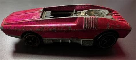 Vintage Redline Hot Wheels Whip Creamer Pink