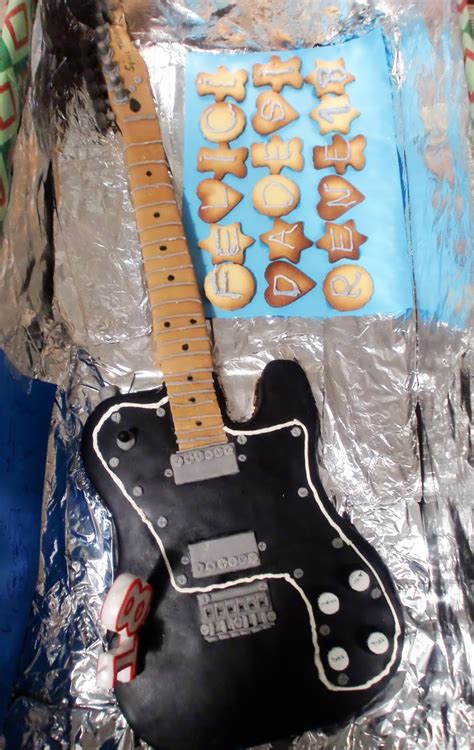 Las Tentaciones De Nelpi Tarta Guitarra El Ctrica Cumplea Os Irene