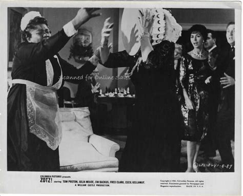 Hot Sexy Margaret Dumont Bikini Pics