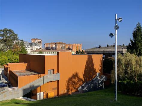 Polideportivo Universidad De Oviedo 《 Opiniones