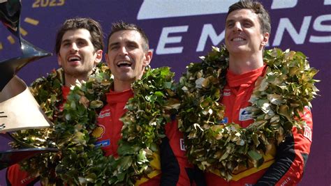 Spannendes Finish Wie Einst Jochen Rindt Ferrari Gewinnt In Le Mans