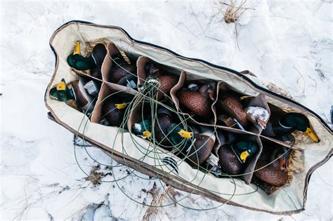 Deluxe 12 Slot Duck Decoy Bag First Lite Typha™ Tanglefree Shop