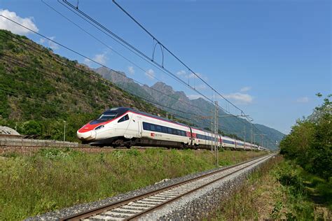 Etr Cisalpino Due Of Sbb Between Cuzzago And Premosello Chiovenda