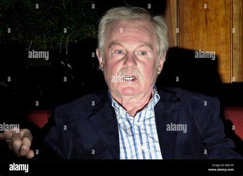 Sir Derek Jacobi Actor August 2003 At The Covent Garden Hotel Mirrorpix