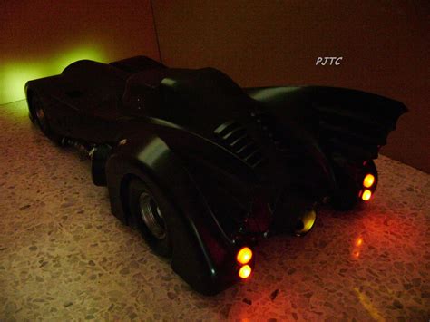 PJ Toy Car Hot Toys 1 6 1989 Batmobile MMS 170 Review