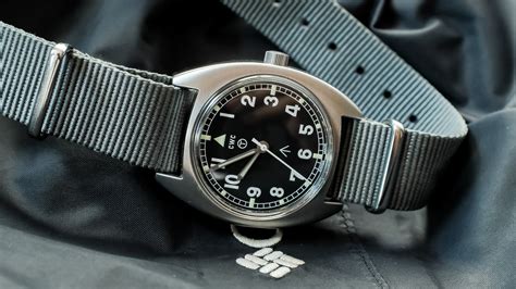 CWC Watch Review: The Mellor 72 | Two Broke Watch Snobs