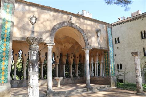 Ravello, Italy - Gallivanting through Italian Gardens - LADYHATTAN