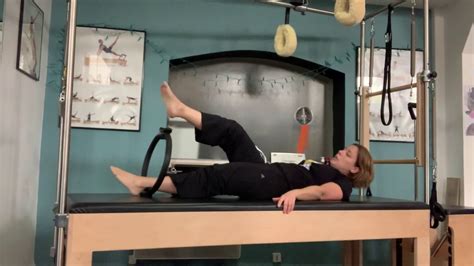 Pilates Interm Diaire Avec Cercle Youtube