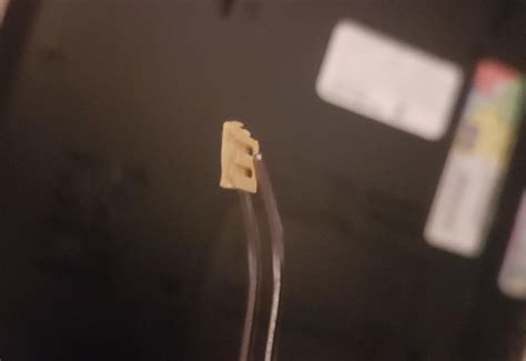 How do I fix a broken pin divider of a usb port? : r/thinkpad