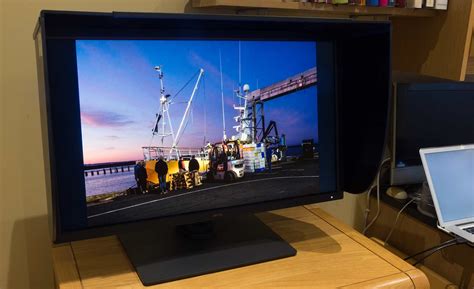 Keith Cooper reviews the BenQ 32 inch PhotoVue SW321C 4k monitor