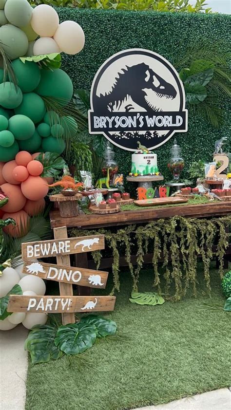 Jurassic World Theme Party | Dinosaur birthday party decorations ...