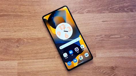 نقد و بررسی موتورولا Edge 30 Pro - آی تی جو