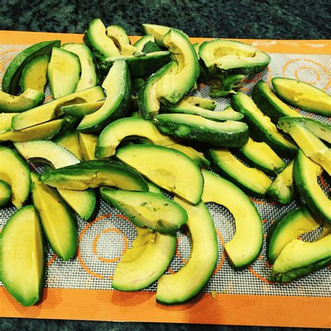 How To Freeze Avocados Without Turning Brown 4 Easy Methods