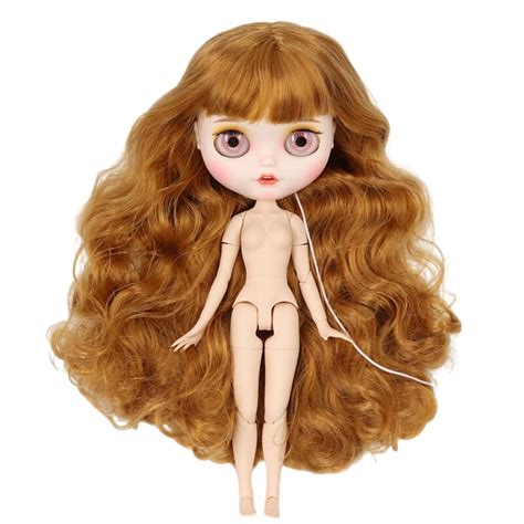 Neo Blythe Muñeca con pelo pelirrojo piel blanca cara sonriente mate