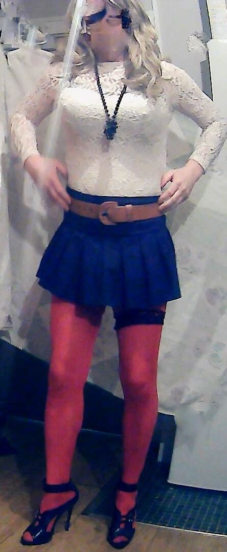 Blonde CD Slut In Red Stockings Photo AShemaletube