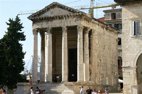 Temple Of Augustus Pula Tripadvisor