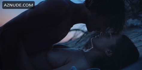 SONIA MIETIELICA Nude AZNude